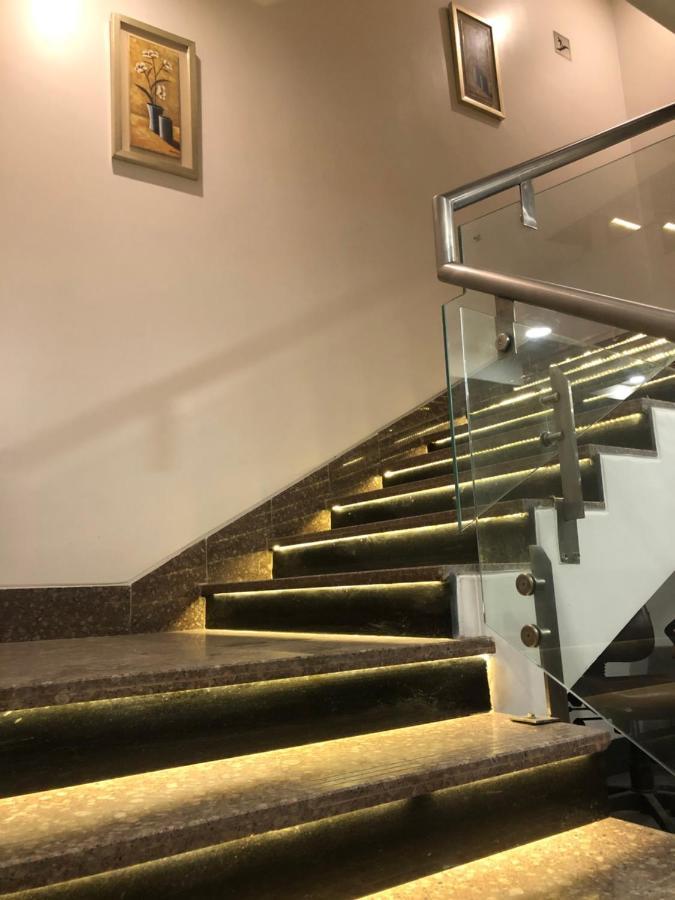 Lemon Green Residency - Hotel And Serviced Apartments Új-Delhi Kültér fotó